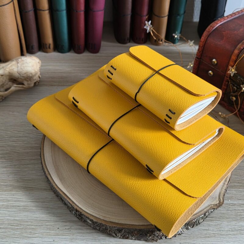 Journal rechargeable en cuir jaune